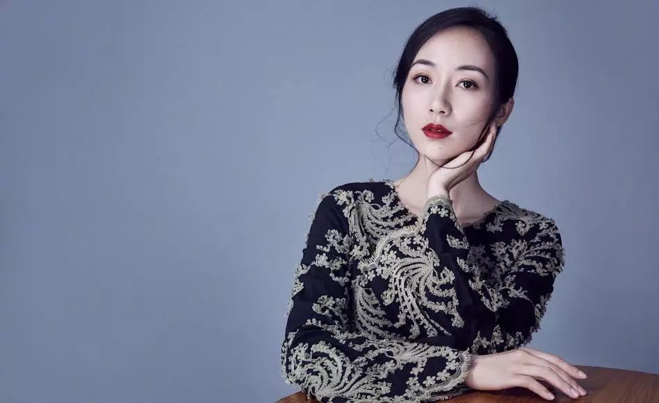 花瓶、炫富……被黑18年的她,如今却凭一档配音节目圈粉无数!