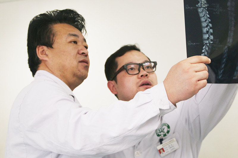 脑膜瘤手术后面部还是麻木,脑膜瘤手术后出现间歇性失语