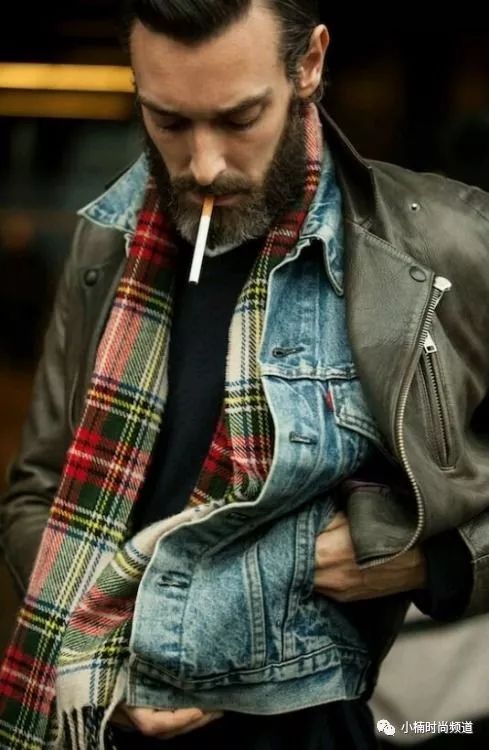 外搭背心应该怎么穿搭,牛仔背心应该怎么搭