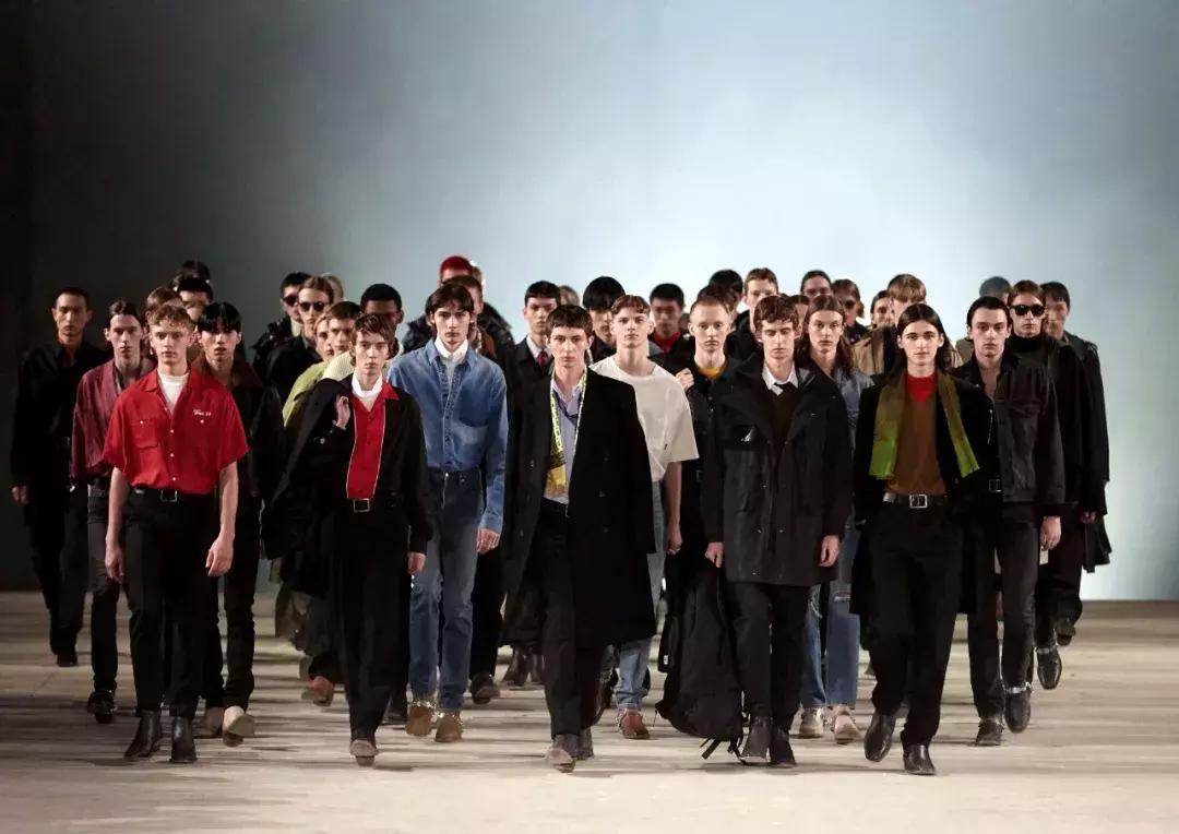 月入八千都是难民了？那我一定是还不够穷｜GQDaily