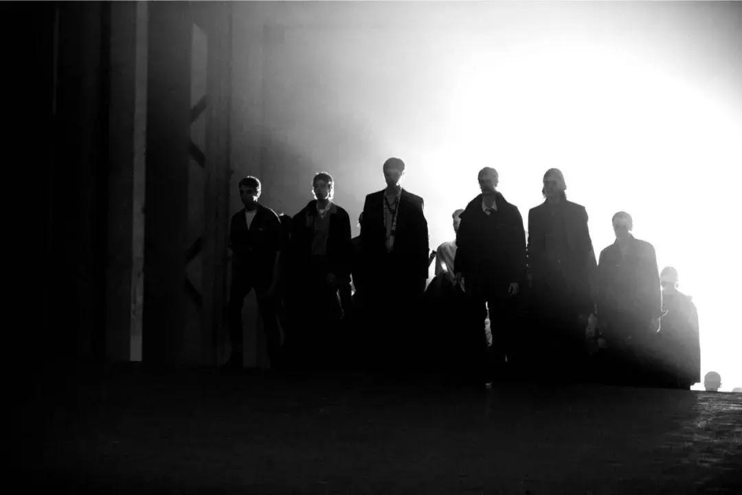 月入八千都是难民了？那我一定是还不够穷｜GQDaily