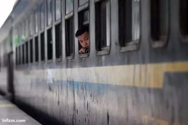 12306技术团队今年竟给自己打90分?!上百家抢票软件都笑了