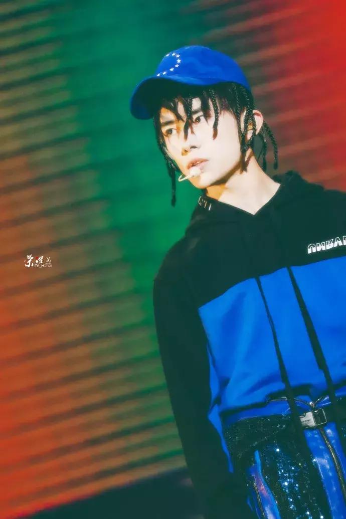 魔法城堡tfboys易烊千玺solo,易烊千玺个人舞台solo舞蹈