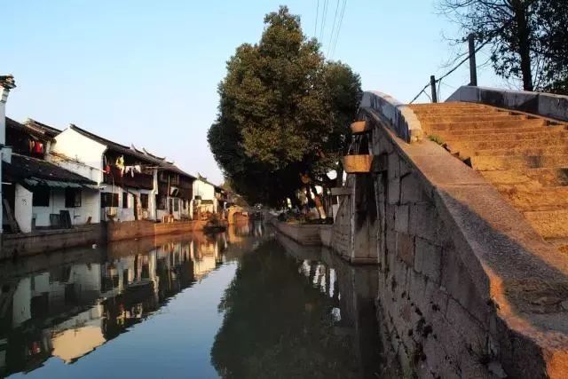 上海17号线到东方明珠,上海17号线东方绿舟