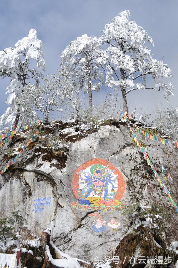 西藏燕子沟,藏教圣地的视觉震撼