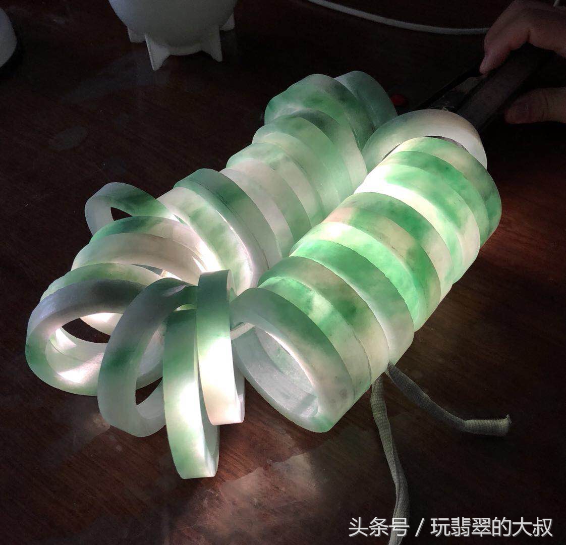 a货翡翠跟b货翡翠怎么区分,如何区分b货翡翠和c货翡翠