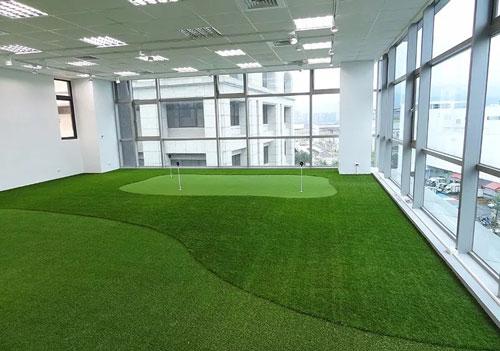 人造草坪体育场地材料,人造草坪场地施工流程步骤