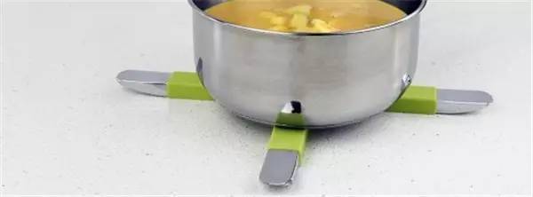 母亲节为妈妈们送上康乃馨,母亲节年年送花可以吗