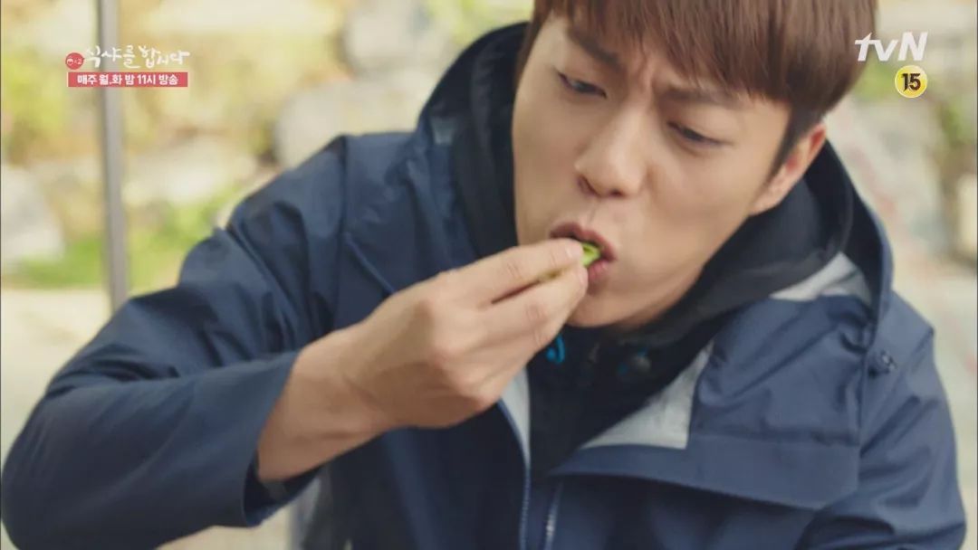 18岁落选JYP,医生认证为整容模板!演戏最好的不正经爱豆却靠吃播一炮而红?