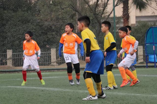 奔跑吧少年幼儿足球联赛,奔跑吧少年足球比赛恩施