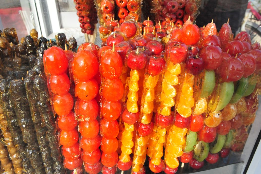 赶大集办年货浓浓年味迎春节,赶年货大集品浓浓年味