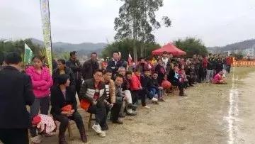 江西的，湖南的，梅州的、潮汕的……足球喊你们回家过年了！