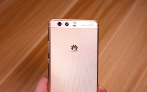 华为闪存门为什么这么多正能量,华为闪存门对比苹果