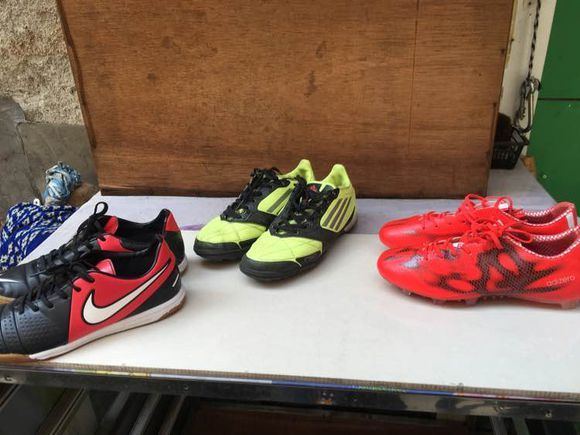 还在为工作迟到而担忧?你甚至可以试试穿这双球鞋跑路!