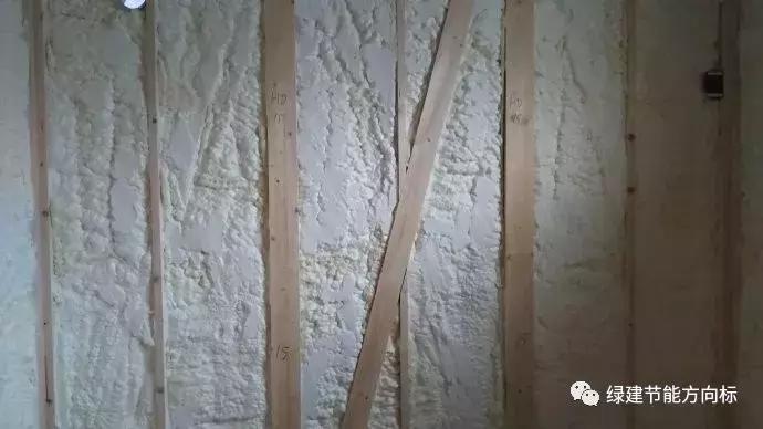 房间里特别冷而且很潮湿如何保温,顶楼冬天太冷怎么做保温