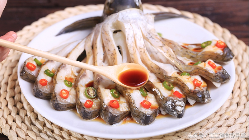 鱼怎么蒸最简单好吃,鱼这样蒸特别好吃