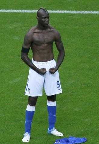 只闻新人笑哪见旧人哭完整版,只闻新人笑哪见旧人哭