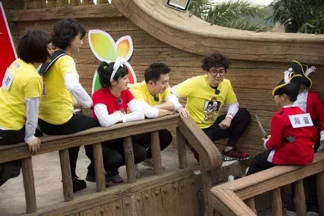 腊月二十四到大年三十，每晚央视少儿频道陪你《过年啦》！