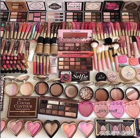 美妆眼影教程新手入门,新手眼影化妆入门买什么样的眼影