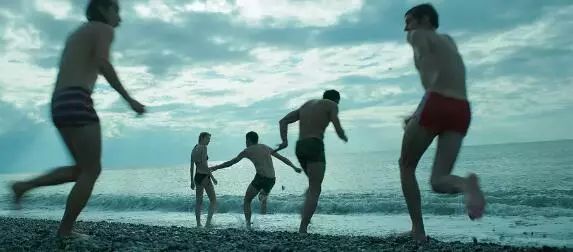 劫持飞机逃亡他国,为自己的自由杀害他人,这和暴徒有何不同!