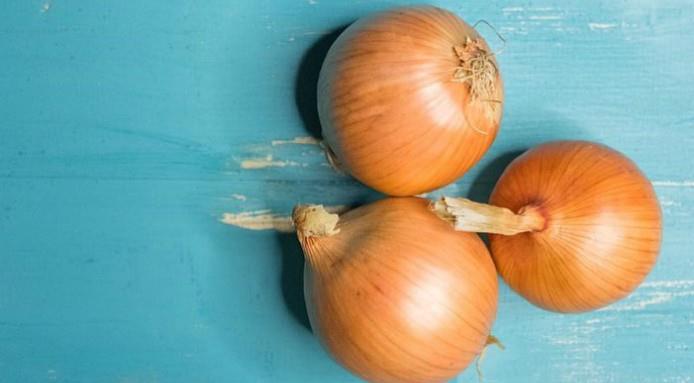 洋葱辣眼睛对眼睛有什么危害,洋葱辣眼睛怎么治疗