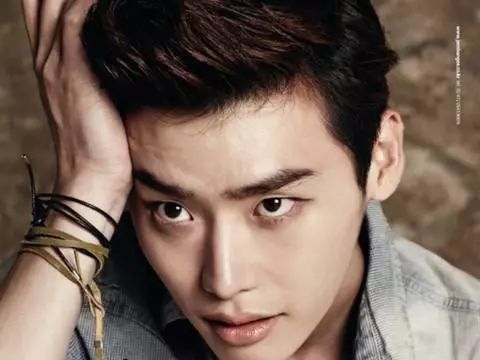 男士祛除痘印最好的方法,男士祛除痘印护肤品