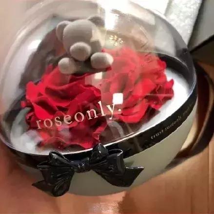 明星送媒体礼物,明星新年礼物送什么