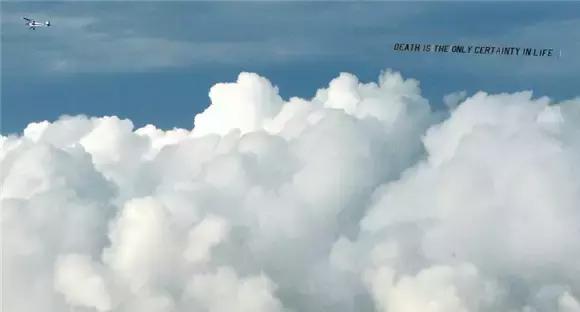 他把12个前女友都做成了高跟鞋？到底是真的假的