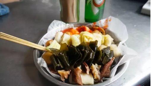 一碗牛杂能在夜市立足几十年,牛杂记忆深处的味道