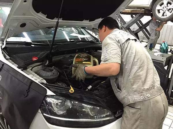 高尔夫7r-line值得买吗,高尔夫7r-line有什么不一样