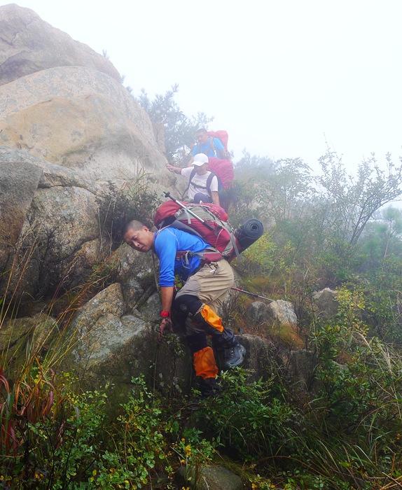 蒙山三十六计之十六：雨潜麻峪环古寺