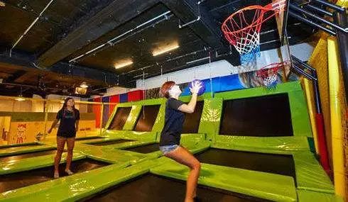 上海宝山乐翻天蹦床公园,蹦床主题公园宝山新杨湾