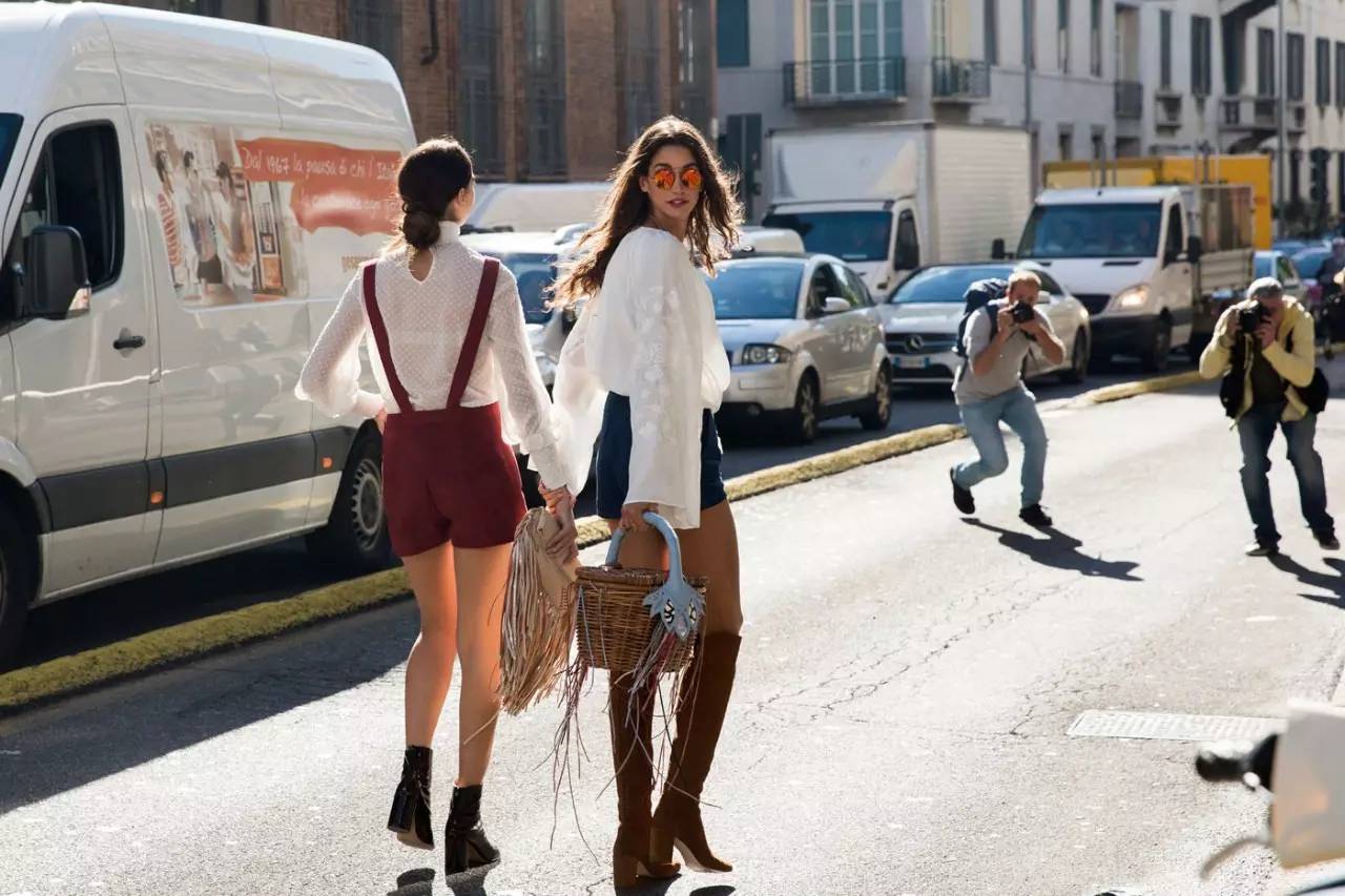 花大钱买大牌包，花小钱买心机包