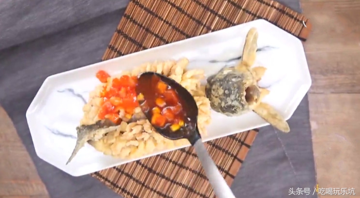 厨师长教你松鼠鱼最正宗的做法,大厨教你做江苏名菜松鼠鱼