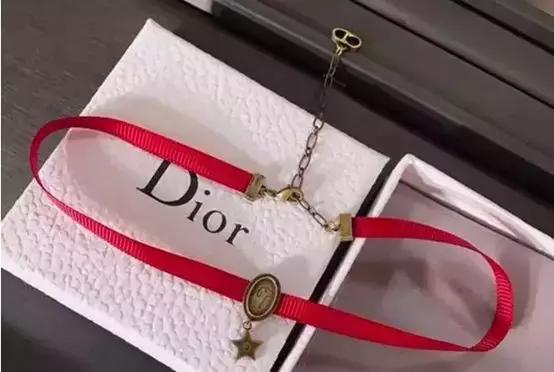 狗年大牌限定视频,国际大牌春节限定款