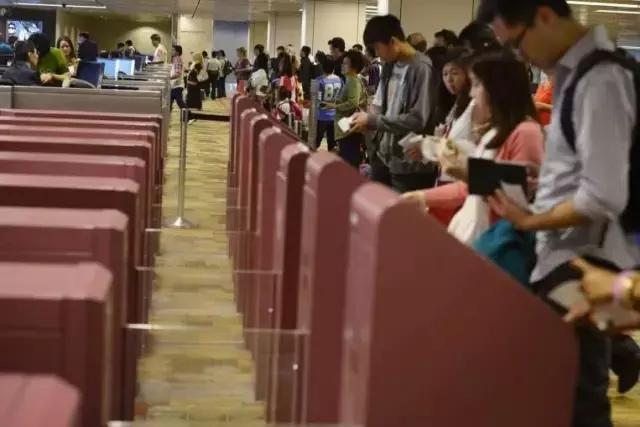 新加坡离境白卡,新加坡白卡丢失还能出境吗