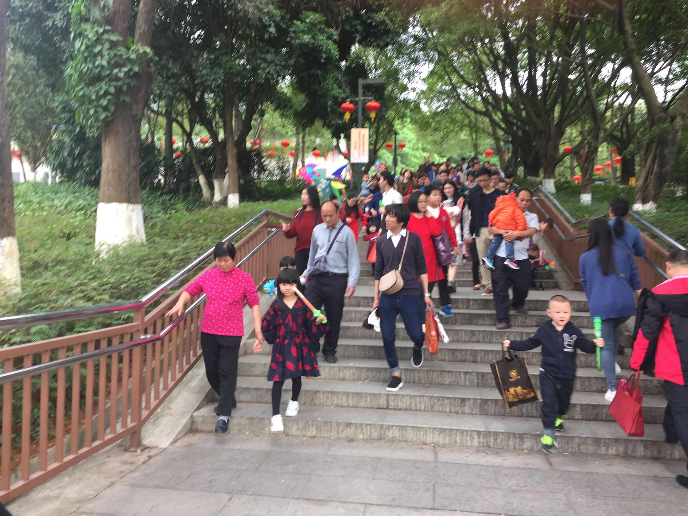 东莞旗峰公园灵异事件,东莞旗峰公园寺庙