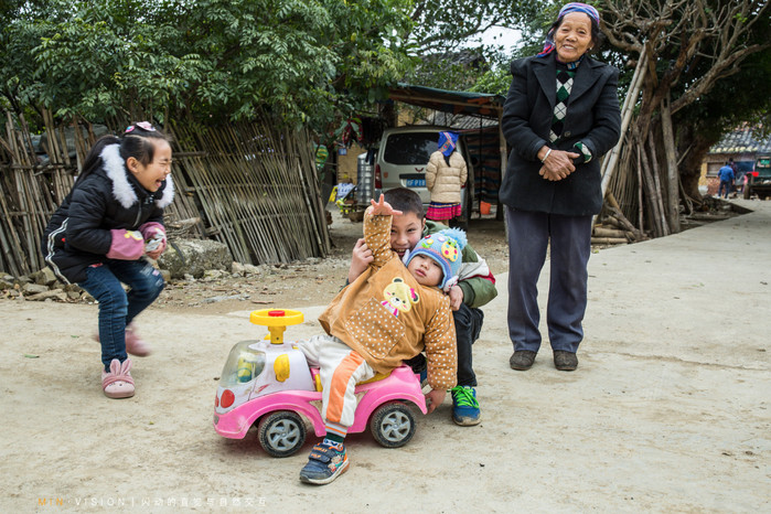 崇左自驾旅游景点有哪些地方,广西崇左沿途的风景