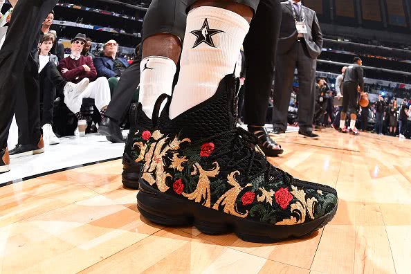 nike假货对nike有什么影响,怎么分辨真的nike和假的nike