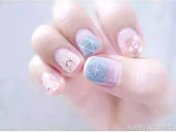 好看渐变色美甲,渐变粉色的超美丽梦幻美甲图片