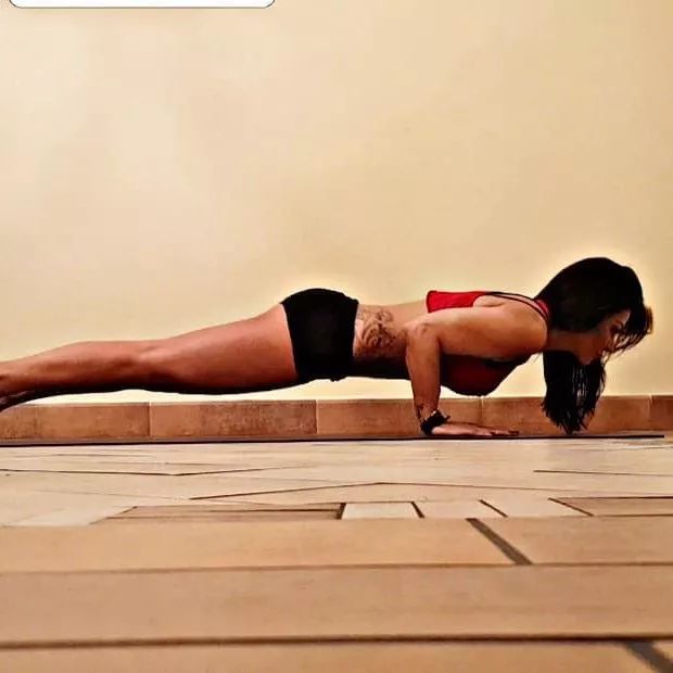 健身动作练腰练腿马甲线,锻炼腰侧肌肉马甲线