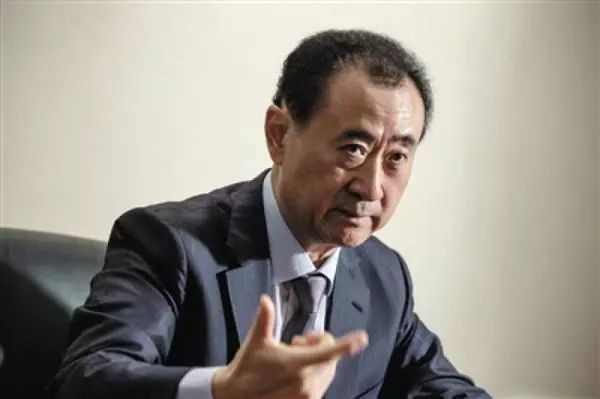 王健林为什么卖足球俱乐部,王健林哪年开始搞足球俱乐部的