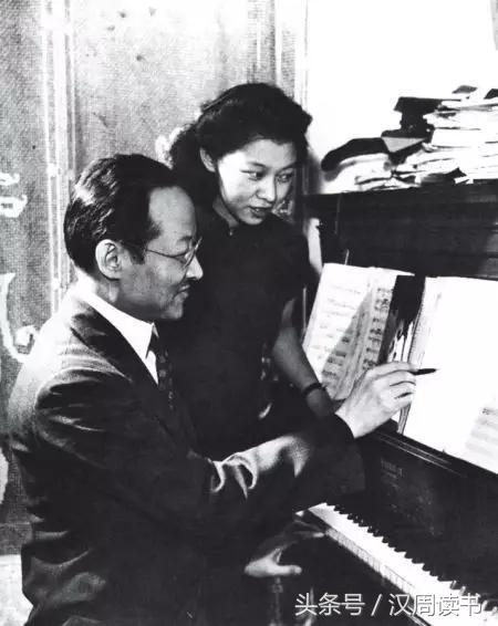 民国最朋克夫妻我老公抽烟爆粗玩女儿但他是个天才