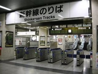 日本地铁为什么没有车厢,日本地铁为什么没柱子