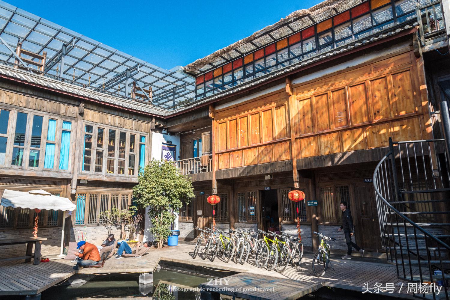 在丽江,不去背包十年睡一晚,或许都称不上是背包客