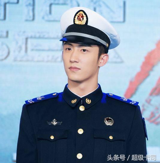 健身教练、武术冠军、灵魂舞者,《红海行动》八名队员身份惊人!