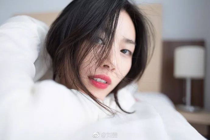 刘雯的单眼皮就是王道,刘雯的脸型适合什么妆容