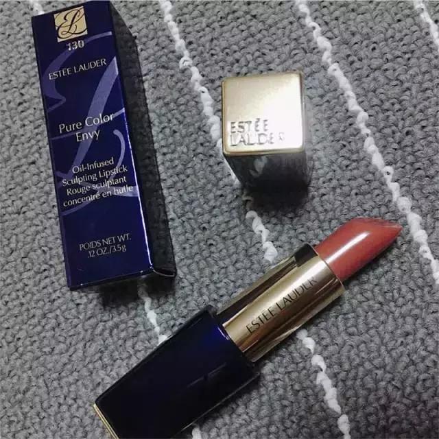 枫叶16号黄颜色的口红显白,黄黑皮嘴巴比较红的口红推荐