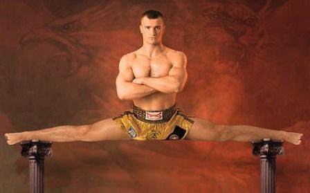 他见证了伟大K-1的落幕，但他的擂台传奇永不落幕