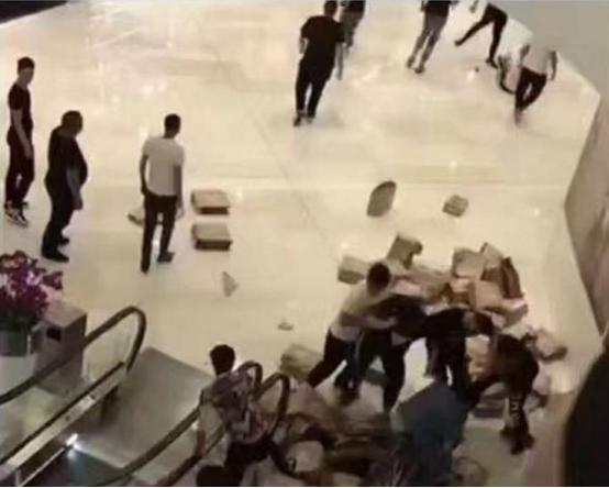 yeezy系列莆田鞋,yeezy洞洞鞋是正品吗